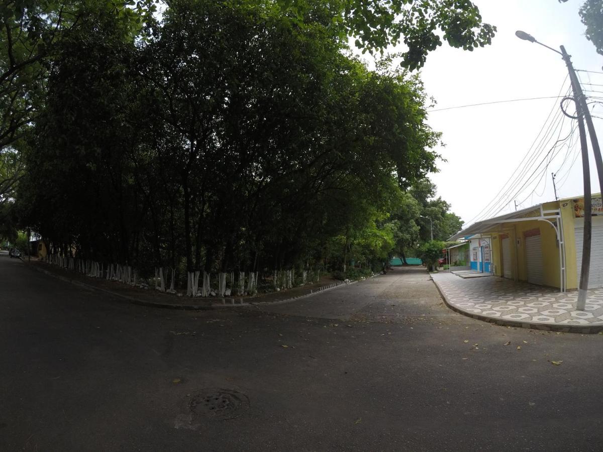 Backpackers And Travellers Hostel Нейва Екстер'єр фото