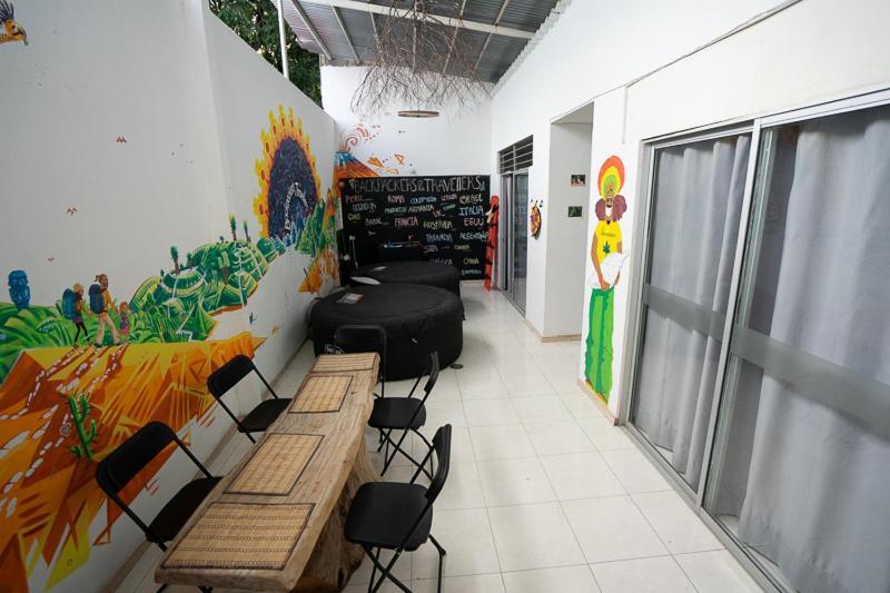 Backpackers And Travellers Hostel Нейва Екстер'єр фото