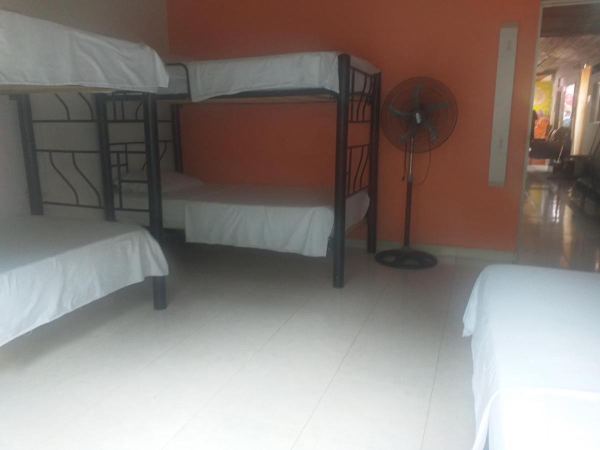 Backpackers And Travellers Hostel Нейва Екстер'єр фото