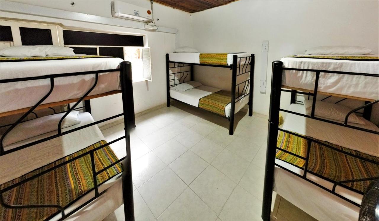 Backpackers And Travellers Hostel Нейва Екстер'єр фото