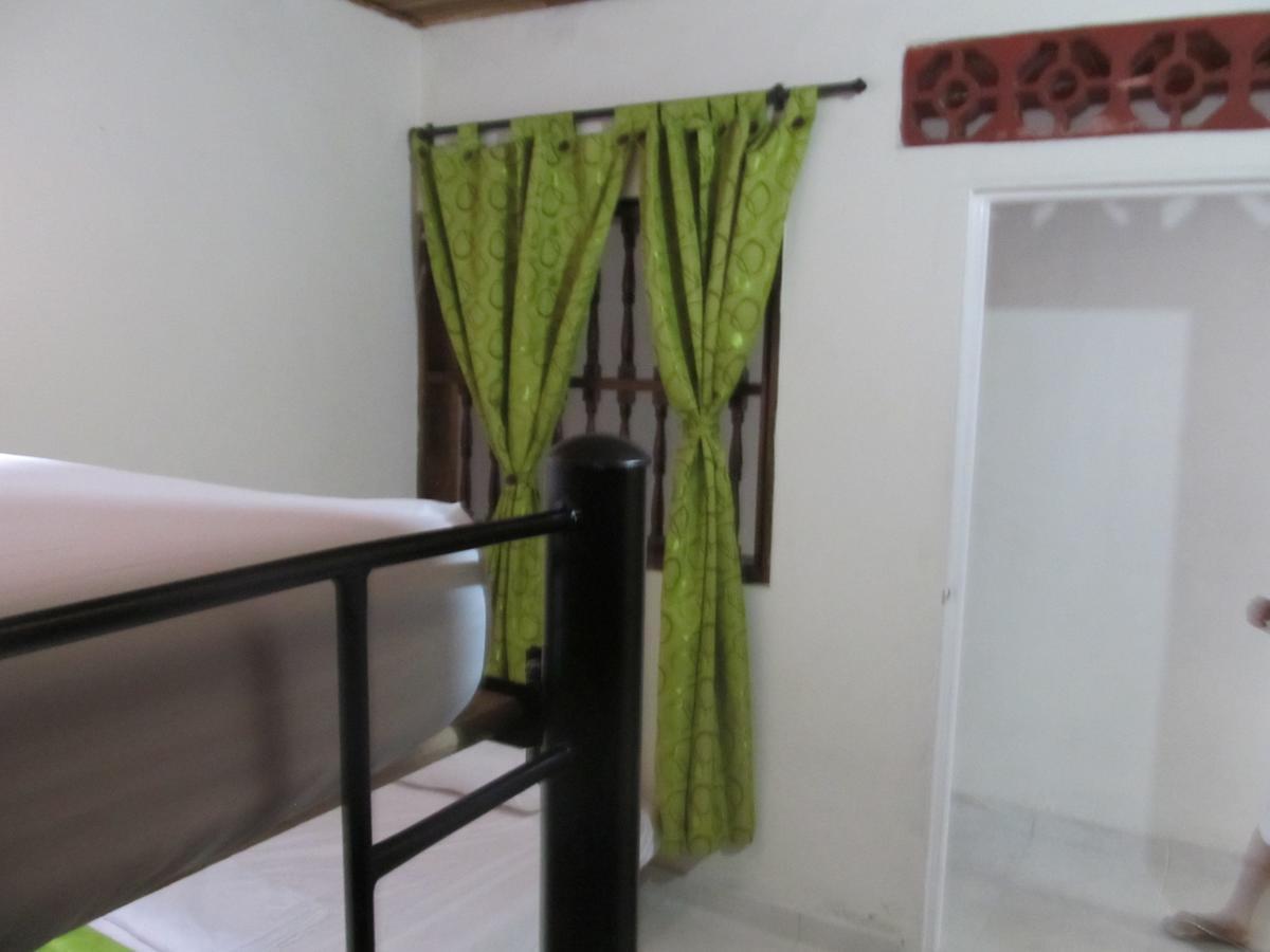 Backpackers And Travellers Hostel Нейва Екстер'єр фото