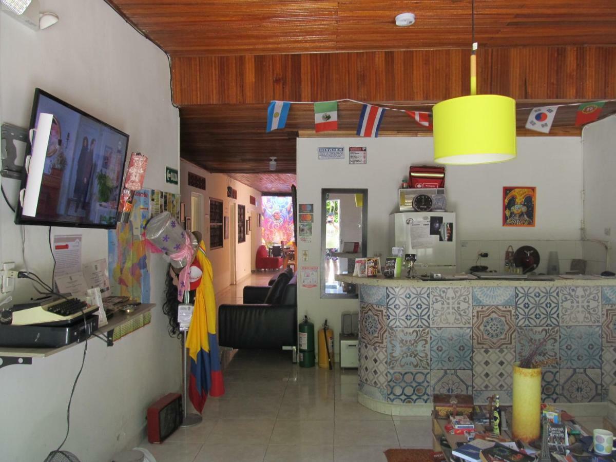Backpackers And Travellers Hostel Нейва Екстер'єр фото